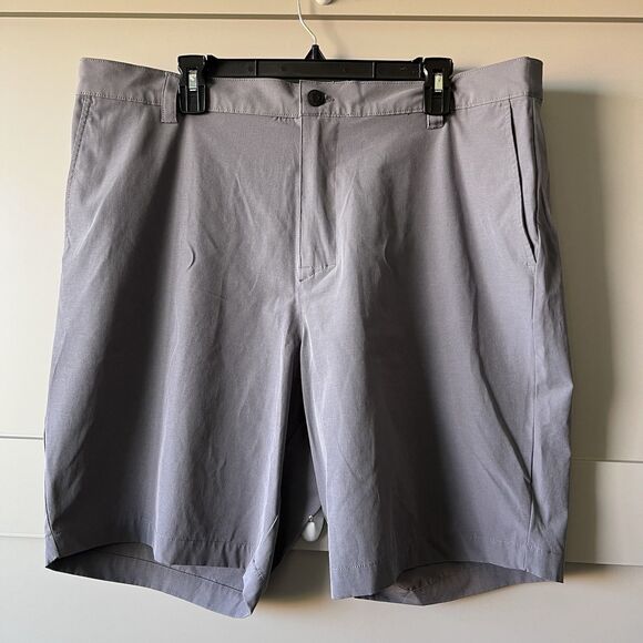 Banana Republic Motion Tech Hybrid Short Men 40 Gray Lightweight Performance - Picture 1 of 11